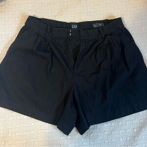 GAP highwaisted linen shorts